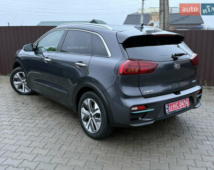Серый Киа Niro, объемом двигателя 0 л и пробегом 159 тыс. км за 19800 $, фото 8 на Automoto.ua