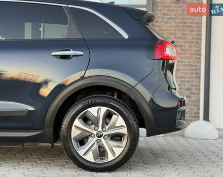 Серый Киа Niro, объемом двигателя 0 л и пробегом 142 тыс. км за 17700 $, фото 27 на Automoto.ua