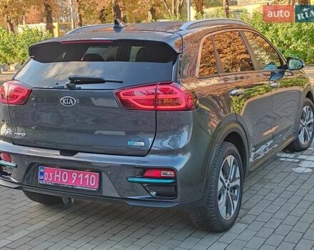 Киа Niro 2020 в Ровно на Automoto.ua Серый Киа Niro, объемом двигателя 0 л и пробегом 125 тыс. км за 19850 $, фото 25 на Automoto.ua