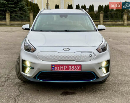 Серый Киа Niro, объемом двигателя 0 л и пробегом 95 тыс. км за 17200 $, фото 1 на Automoto.ua
