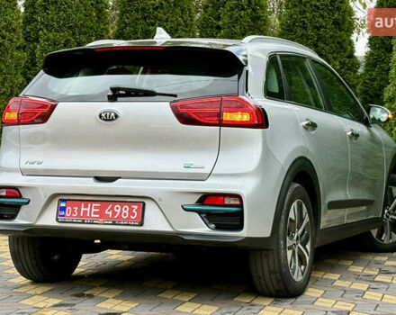 Киа Niro 2020 в Самборе на Automoto.ua Серый Киа Niro, объемом двигателя 0 л и пробегом 59 тыс. км за 20700 $, фото 6 на Automoto.ua