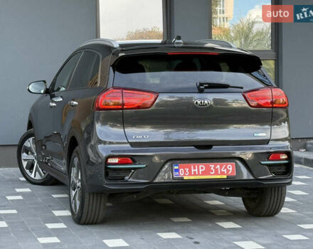 Сірий Кіа Niro, об'ємом двигуна 0 л та пробігом 70 тис. км за 19999 $, фото 22 на Automoto.ua