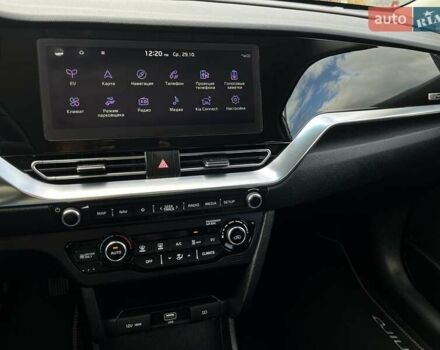 Серый Киа Niro, объемом двигателя 0 л и пробегом 72 тыс. км за 19750 $, фото 27 на Automoto.ua