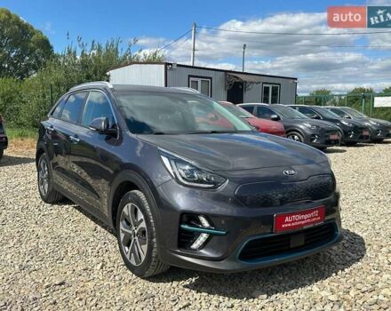 Сірий Кіа Niro, об'ємом двигуна 0 л та пробігом 97 тис. км за 22600 $, фото 15 на Automoto.ua