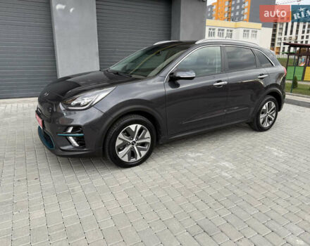 Кіа Niro 2020 у Вінниці на Automoto.ua Сірий Кіа Niro, об'ємом двигуна 0 л та пробігом 157 тис. км за 19500 $, фото 4 на Automoto.ua