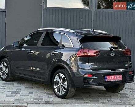 Киа Niro 2020 в Ивано-Франковске на Automoto.ua Серый Киа Niro, объемом двигателя 0 л и пробегом 88 тыс. км за 18500 $, фото 16 на Automoto.ua