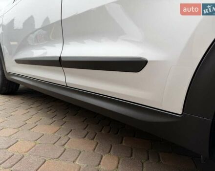 Сірий Кіа Niro, об'ємом двигуна 0 л та пробігом 71 тис. км за 21999 $, фото 19 на Automoto.ua