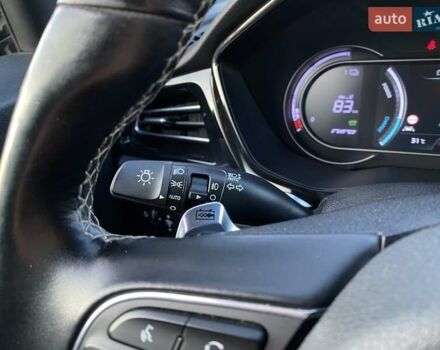 Сірий Кіа Niro, об'ємом двигуна 0 л та пробігом 88 тис. км за 22500 $, фото 25 на Automoto.ua