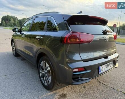 Серый Киа Niro, объемом двигателя 0 л и пробегом 57 тыс. км за 23299 $, фото 4 на Automoto.ua