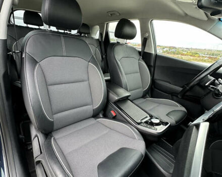 Серый Киа Niro, объемом двигателя 0 л и пробегом 128 тыс. км за 19400 $, фото 43 на Automoto.ua