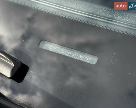 Серый Киа Niro, объемом двигателя 0 л и пробегом 110 тыс. км за 21200 $, фото 7 на Automoto.ua