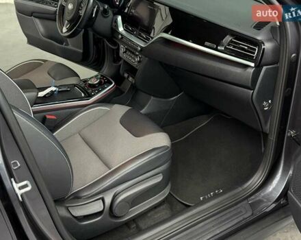 Сірий Кіа Niro, об'ємом двигуна 0 л та пробігом 114 тис. км за 18329 $, фото 22 на Automoto.ua