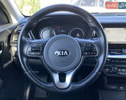 Киа Niro 2020 в Львове на Automoto.ua Серый Киа Niro, объемом двигателя 0 л и пробегом 107 тыс. км за 20950 $, фото 40 на Automoto.ua