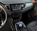Сірий Кіа Niro, об'ємом двигуна 0 л та пробігом 135 тис. км за 17500 $, фото 48 на Automoto.ua
