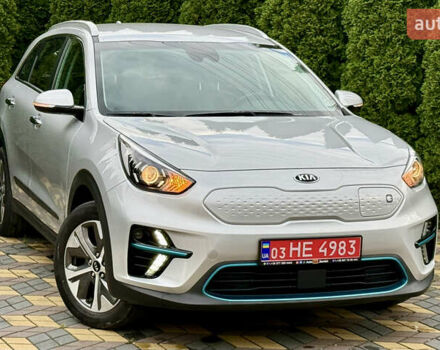 Киа Niro 2020 в Самборе на Automoto.ua Серый Киа Niro, объемом двигателя 0 л и пробегом 59 тыс. км за 20700 $, фото 2 на Automoto.ua
