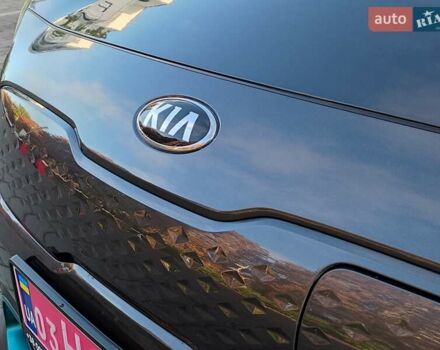 Киа Niro 2020 в Ровно на Automoto.ua Серый Киа Niro, объемом двигателя 0 л и пробегом 125 тыс. км за 19850 $, фото 49 на Automoto.ua