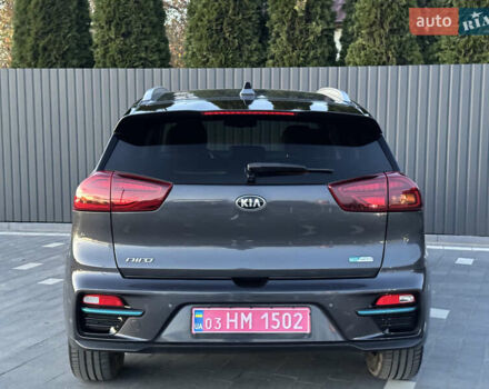 Серый Киа Niro, объемом двигателя 0 л и пробегом 112 тыс. км за 20300 $, фото 22 на Automoto.ua