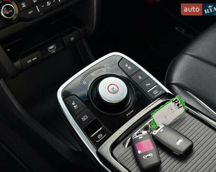 Серый Киа Niro, объемом двигателя 0 л и пробегом 110 тыс. км за 21200 $, фото 36 на Automoto.ua