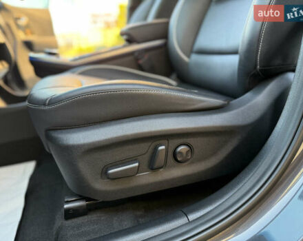 Серый Киа Niro, объемом двигателя 0 л и пробегом 145 тыс. км за 18800 $, фото 69 на Automoto.ua