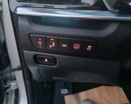 Сірий Кіа Niro, об'ємом двигуна 1.58 л та пробігом 53 тис. км за 18300 $, фото 11 на Automoto.ua