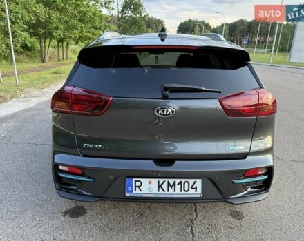 Серый Киа Niro, объемом двигателя 0 л и пробегом 57 тыс. км за 23299 $, фото 8 на Automoto.ua