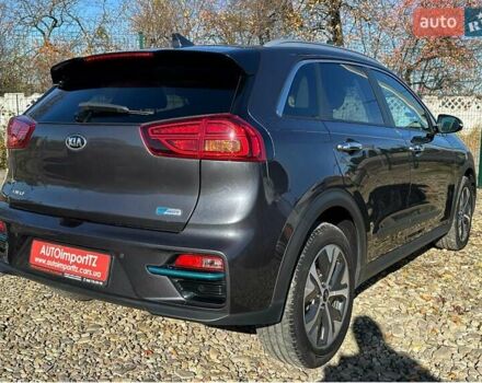 Сірий Кіа Niro, об'ємом двигуна 0 л та пробігом 58 тис. км за 23400 $, фото 24 на Automoto.ua