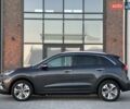 Серый Киа Niro, объемом двигателя 0 л и пробегом 74 тыс. км за 18200 $, фото 9 на Automoto.ua