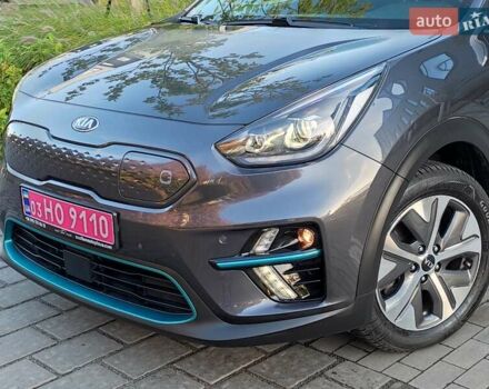 Киа Niro 2020 в Ровно на Automoto.ua Серый Киа Niro, объемом двигателя 0 л и пробегом 125 тыс. км за 19850 $, фото 6 на Automoto.ua