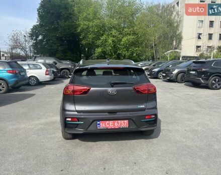 Кіа Niro 2020 у Житомирі на Automoto.ua Сірий Кіа Niro, об'ємом двигуна 0 л та пробігом 66 тис. км за 19500 $, фото 3 на Automoto.ua