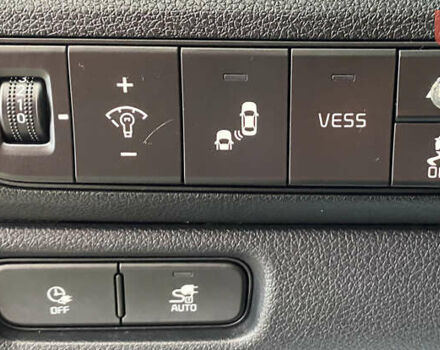 Сірий Кіа Niro, об'ємом двигуна 0 л та пробігом 158 тис. км за 19950 $, фото 20 на Automoto.ua