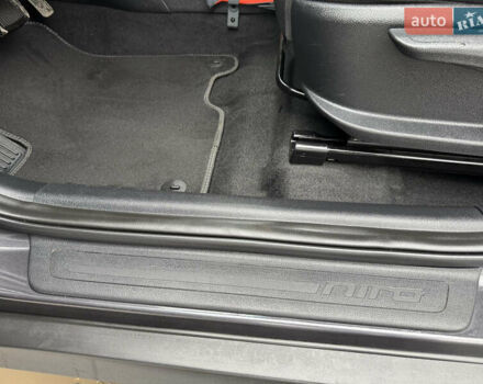 Серый Киа Niro, объемом двигателя 0 л и пробегом 158 тыс. км за 17750 $, фото 42 на Automoto.ua