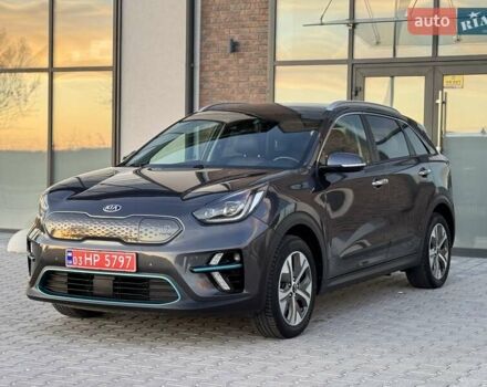 Сірий Кіа Niro, об'ємом двигуна 0 л та пробігом 135 тис. км за 17500 $, фото 11 на Automoto.ua