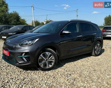 Сірий Кіа Niro, об'ємом двигуна 0 л та пробігом 76 тис. км за 22700 $, фото 3 на Automoto.ua