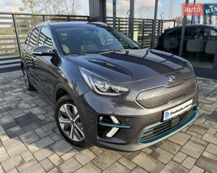 Серый Киа Niro, объемом двигателя 0 л и пробегом 142 тыс. км за 18900 $, фото 2 на Automoto.ua