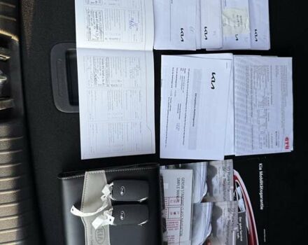 Серый Киа Niro, объемом двигателя 0 л и пробегом 57 тыс. км за 23299 $, фото 57 на Automoto.ua