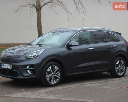 Сірий Кіа Niro, об'ємом двигуна 0 л та пробігом 74 тис. км за 19990 $, фото 3 на Automoto.ua