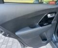 Серый Киа Niro, объемом двигателя 0 л и пробегом 125 тыс. км за 19250 $, фото 48 на Automoto.ua