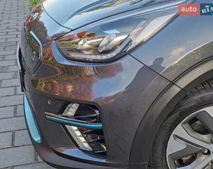 Киа Niro 2020 в Ровно на Automoto.ua Серый Киа Niro, объемом двигателя 0 л и пробегом 125 тыс. км за 19850 $, фото 10 на Automoto.ua