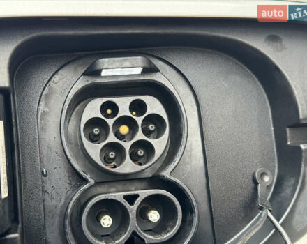 Серый Киа Niro, объемом двигателя 0 л и пробегом 118 тыс. км за 19350 $, фото 61 на Automoto.ua