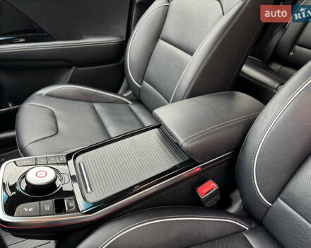 Серый Киа Niro, объемом двигателя 0 л и пробегом 118 тыс. км за 19350 $, фото 71 на Automoto.ua