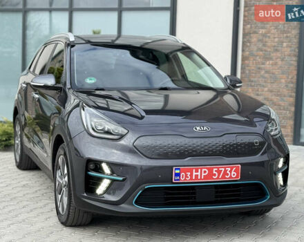 Серый Киа Niro, объемом двигателя 0 л и пробегом 139 тыс. км за 18900 $, фото 18 на Automoto.ua