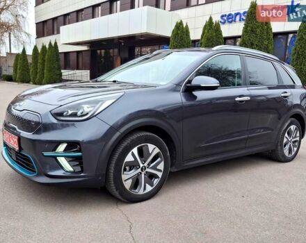 Серый Киа Niro, объемом двигателя 0 л и пробегом 115 тыс. км за 20300 $, фото 6 на Automoto.ua