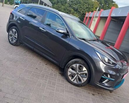 Серый Киа Niro, объемом двигателя 0 л и пробегом 170 тыс. км за 18600 $, фото 8 на Automoto.ua