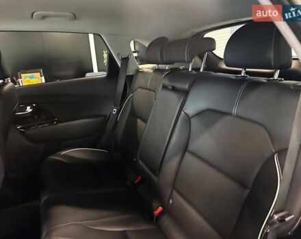 Сірий Кіа Niro, об'ємом двигуна 0 л та пробігом 155 тис. км за 18800 $, фото 34 на Automoto.ua