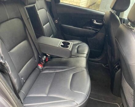 Киа Niro 2020 в Тернополе на Automoto.ua Серый Киа Niro, объемом двигателя 0 л и пробегом 149 тыс. км за 18700 $, фото 13 на Automoto.ua