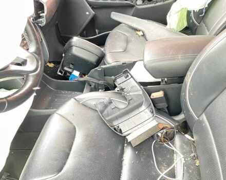 Серый Киа Niro, объемом двигателя 0 л и пробегом 90 тыс. км за 6000 $, фото 12 на Automoto.ua