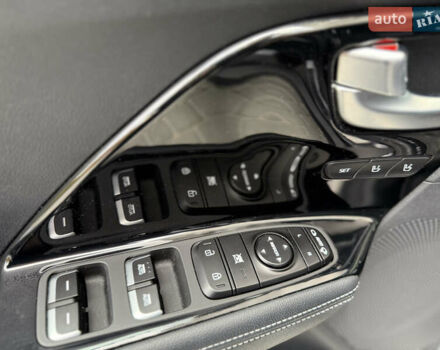 Кіа Niro 2020 у Вінниці на Automoto.ua Сірий Кіа Niro, об'ємом двигуна 0 л та пробігом 157 тис. км за 19500 $, фото 29 на Automoto.ua