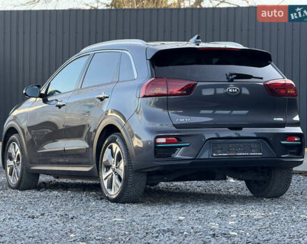 Сірий Кіа Niro, об'ємом двигуна 0 л та пробігом 102 тис. км за 18900 $, фото 1 на Automoto.ua
