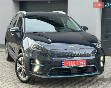 Серый Киа Niro, объемом двигателя 0 л и пробегом 156 тыс. км за 18500 $, фото 8 на Automoto.ua