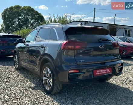 Сірий Кіа Niro, об'ємом двигуна 0 л та пробігом 76 тис. км за 22700 $, фото 10 на Automoto.ua